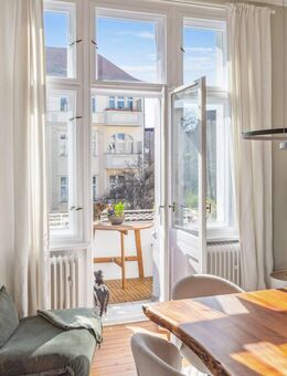 Ganz besondere 3-Zimmer-Altbau-Wohnung mit sehr hellen Räumen in Berlin/Schöneberg - Berlin