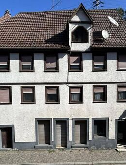 2-Familienhaus mit Ladeneinheit im Zentrum von Neuenbürg - Neuenbürg