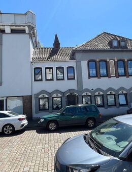 Bremerhaven - Lehe | Handwerker aufgepasst! Mehrfamilienhaus mit vielen Möglichkeiten! - Bremerhaven