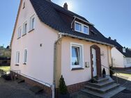 Vollunterkellertes Wohnhaus mit großer Garage, Carport und Nebengebäude in Harpstedt - Harpstedt