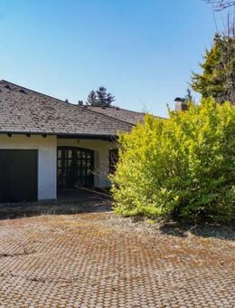 Gestalter gesucht: Landhausvilla mit großem Grundstück - Dobel