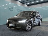 VW Tiguan, 2.0 TDI Elegance, Jahr 2021 - München