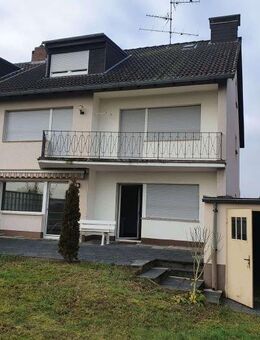 ***TOP-LAGE: 3-Familien-Haus mit Garage und wunderschönem Garten in Porz-Zündorf*** - Köln