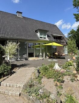 Großes Einfamilienhaus mit exklusiver Austattung am Landbach/Abrooksbach in Steinhagen - Steinhagen (Nordrhein-Westfalen)