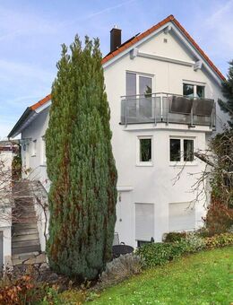 Familienfreundliches EFH mit großer Fläche, PV, Garten und Einliegerwohnung in Metzingen - Metzingen