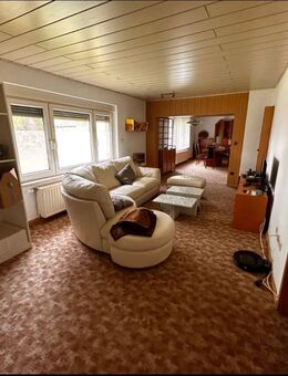 Sanierungsbedürftiges Einfamilienhaus mit großem Entwicklungspotenzial - Grundstücksfläche von 5.232 m² - Golßen