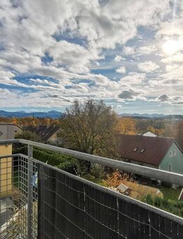 Sonnige, vollmöbilierte 3 Zimmer-Wohnung mit Süd-Balkon - Bergblick und Blick über Kempten! - Kempten (Allgäu)
