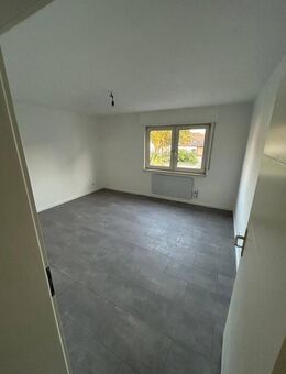 Charmante 2-Zimmer-Wohnung - frisch saniert & sofort bezugsbereit 42qm - Mannheim
