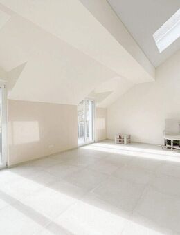 Helle neue 2,5 Zi.-Dachgeschoss-Maisonette-Whg. mit Süd-Balkon an der Floßlände von Wolfratshausen - Wolfratshausen