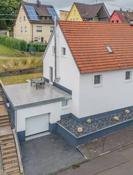 Traum in Weiß - Modernes Einfamilienhaus - Fluorn-Winzeln