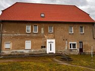 Mehrfamilien Haus mit großem Grundstück in Wohlsdorf - Bernburg (Saale) Zentrum