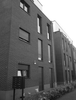 Wohnen mit Gartenkomfort und Tiefgaragenstellplatz! - Frankfurt (Main)