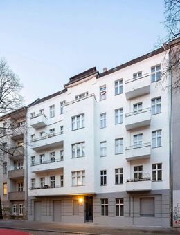 Altbautraum im begehrten Weserkiez: 3-Zimmer-Wohnung mit Balkon und Perspektive auf Eigennutzung! - Berlin