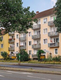 3-Zimmer-Wohnung mit Balkon // 2.OG rechts - WBS erforderlich! - Wolfsburg