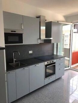 3-Zimmerwohnung mit Balkon und EK im belgischen Viertel - Köln