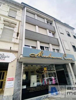 2 Gewerbe & 4 Wohneinheiten zum Faktor 15,6 (D)EIN Wohn- und Geschäftshaus am Schillerplatz - Mönchengladbach