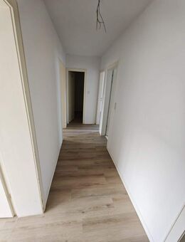 **sanierte 3-Zimmer-Wohnung mit Balkon** - Clausthal-Zellerfeld