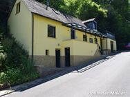 Schönes freistehendes Haus mit Dachterrasse, kleiner Garage und Garten - Briedel