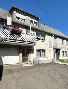 Leben im Grünen! Großzügiges Zweifamilienhaus mit tollem Grundstück in Idar-Oberstein - Mörschied