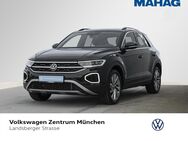 VW T-Roc, 1.0 TSI MOVE IQ Light, Jahr 2023 - München