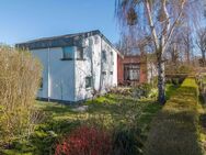 KENSINGTON - Exklusiv - Zweifamilienhaus mit Entwicklungspotenzial in begehrter Lage von Kladow! - Berlin