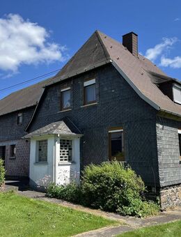 Charmantes ehemaliges Bauernhaus in Alleinlage mit großem Grundstück und viel Potenzial - Hof (Rheinland-Pfalz)