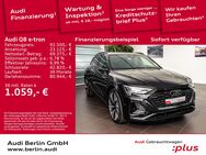 Audi Q8, S line 55 quattro, Jahr 2023 - Berlin