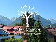 Alpines Investment in Bestlage von Oberstdorf – kernsaniertes Wohn- und Geschäftshausensemble mit 5 Wohnungen, 2 Gewerbeeinheiten und 7 Stellplätzen - Oberstdorf