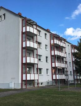 Für Kapitalanleger ideal! Sonnige 2-Raumwohnung mit Balkon, Einbauküche und Stellplatz - Hörselberg-Hainich