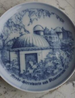 Teller Menke-Sternwarte und Planetarium Glücksburg Bing&Gröndahl Wandteller 18 cm blau 8,- - Flensburg