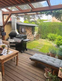 BEZUGSFREI: Platz für die ganze Familie: 6,5 Zimmer, Gartenidylle & beheizter Wintergarten. - Konstanz
