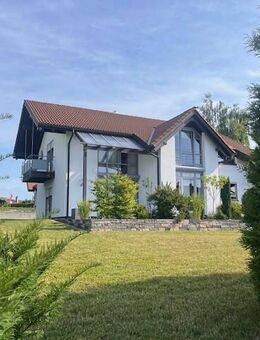 1-Familienhaus in sehr ruhiger, gehobener und sonniger Lage. Kurzfristiger Bezug möglich. - Niedereschach