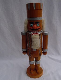 Alter Nussknacker Holz naturfarben 34 cm - Kolkwitz