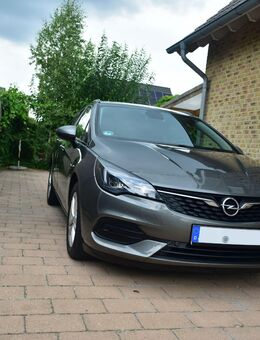 Opel Astra ST 1.5d Automatic Business Elegance wie Neu! Sehr schön! - Emmerich (Rhein)