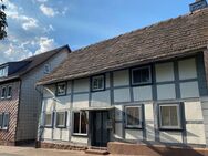 1-Familien-Fachwerkhaus mit Terrasse und Nebengebäuden in ruhiger Ortslage von Bevern - Bevern (Niedersachsen)