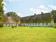 Historisches Reetdachhaus mit vier Wohneinheiten in Nordfriesland! - Stadum