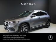 Mercedes GLA 180, Progressive Spiegel-Pak, Jahr 2023 - Trier