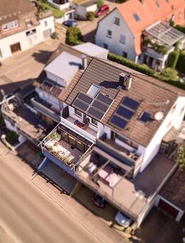 schicke Immobilie mit Garage sowie zwei Stellplätzen auf der Suche nach einer neuen Familie! - Remshalden