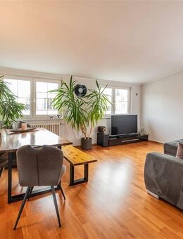 KAUFEN STATT MIETEN! - beziehbare Dachgeschoss-Wohnung in ruhiger Anliegerstraße - Eisenach