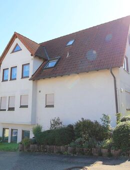 *** 3 Zimmer mit neuer EBK, Balkon, Garage und Stellplatz *** - Cleebronn