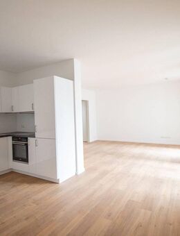 BARRIEREFREIE MIETWOHNUNG MIT KOMFORT // Hochwertige 3-Raum-Wohnung mit 2 Balkonen - Leipzig
