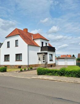 Attraktives, großes 1-2 Familienhaus mit Wintergarten in ruhiger Lage von Lübbecke - Lübbecke