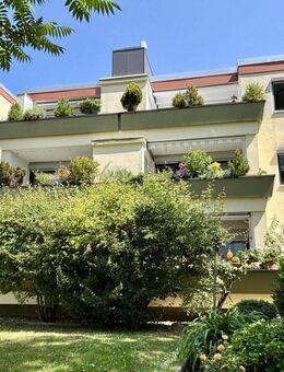 Mit großer Terrasse, Kamin und Garage - Laatzen