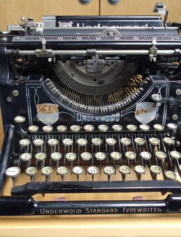 Antike Underwood QWERTZ-Schreibmaschine Nr.5 - Hagen (Stadt der FernUniversität) Boele