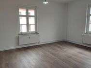 NEU SANIERT 3-Raum -Wohnung mit Wohnküche mit ca. 70qm - Rossau