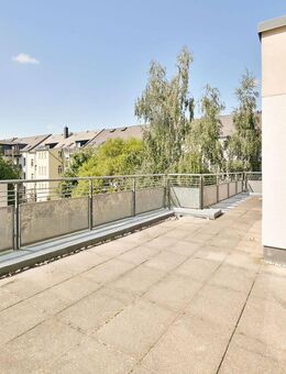 Stilvolle 3-Raum-Penthousewohnung mit Dachterrasse im begehrten Chemnitzer Stadtteil Kaßberg - Chemnitz