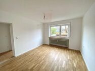 Stilvoll sanierte Hochparterre-Wohnung in ruhiger Lage von Augsburg-Inningen - Augsburg