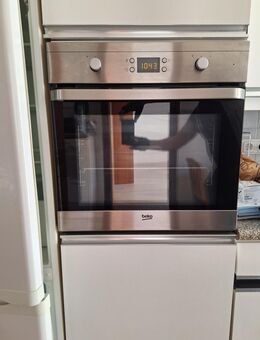Einbau-Backofen BEKO OIM 22301 X - Köln