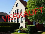 Verkauft;Eleganz trifft Funktionalität: Wohn- und Gewerbeimmobilie mit Gartenzauber in Cuxhaven - Cuxhaven