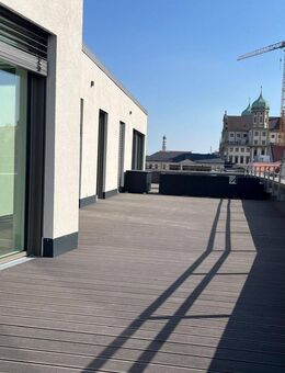 Exklusive 3-Zi.-Penthousewohnung mit Dachterrasse & gehobener Ausstattung in absoluter Toplage - München